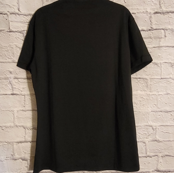 NWOT Women's  Black Top with V-neck - Picture 3 of 4